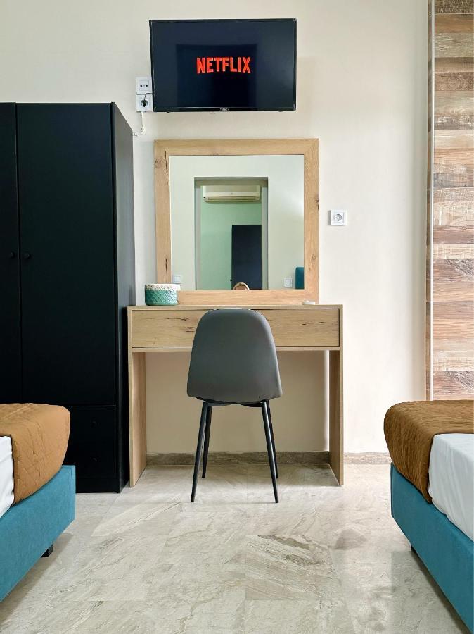Hotel Palmera Sarti Bagian luar foto