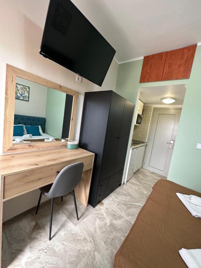 Hotel Palmera Sarti Bagian luar foto