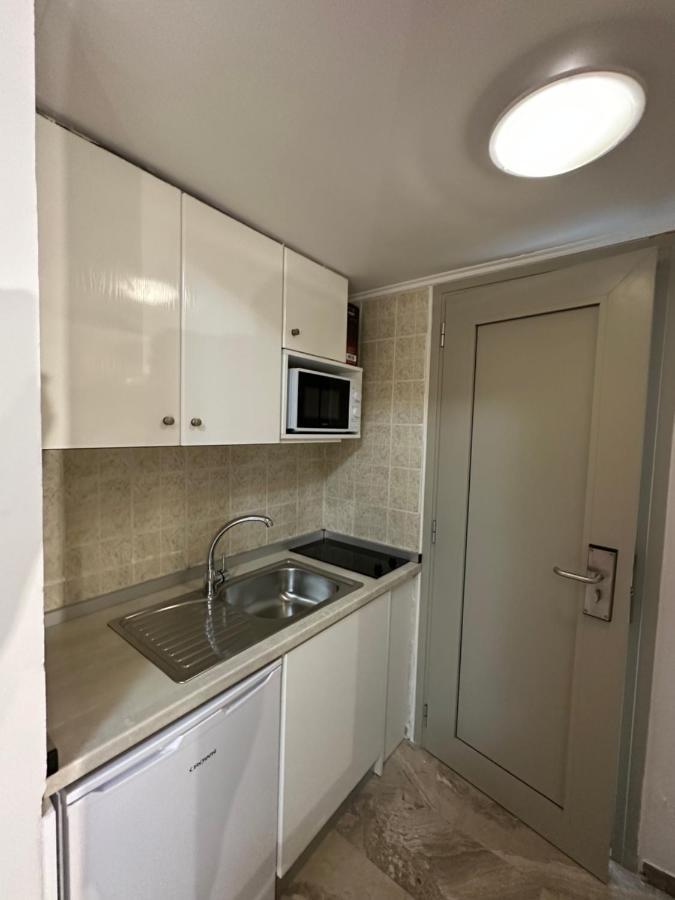 Hotel Palmera Sarti Bagian luar foto